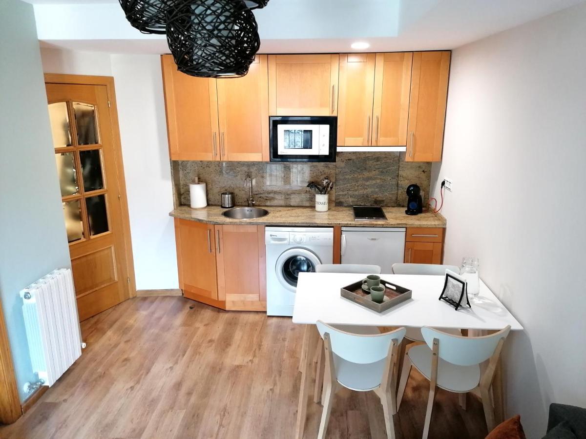 Apartamento Con Encanto En Sallent de Gállego Kültér fotó